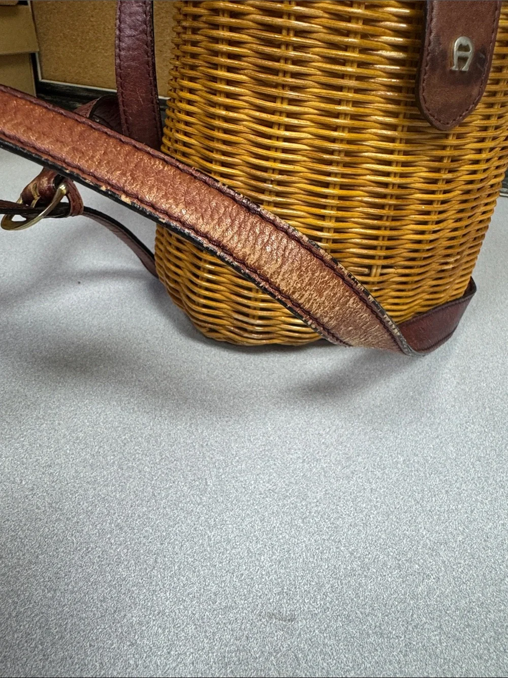 Vintage Etienne Aigner Basket Crossbody Bag with Burgundy Leather Trim - Picture 3 of 9